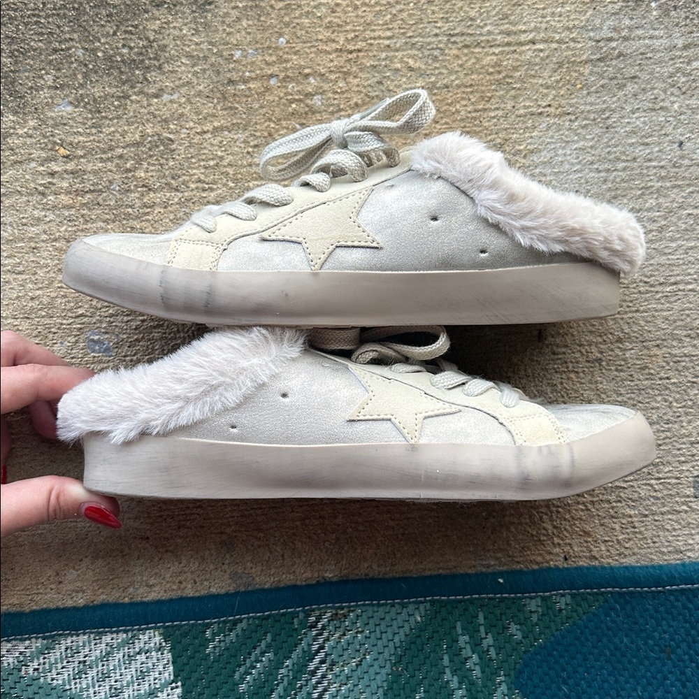 SHU SHOP | THE PINAH SNEAKERS IN GOLD - Picture 8 of 10
